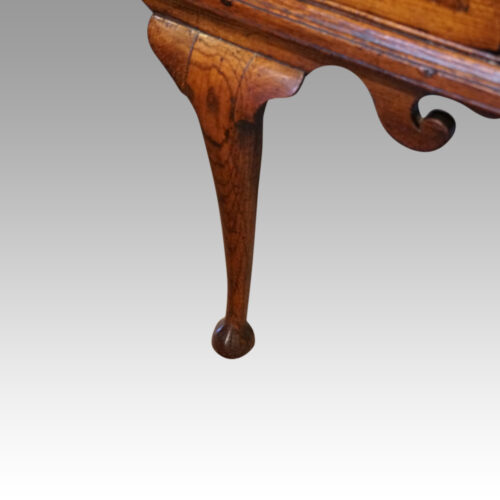 George III oak padfoot dresser base centre leg
