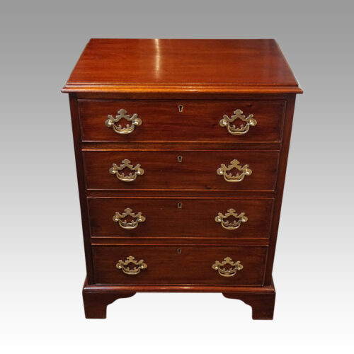 Pair of mahogany bedside chests front