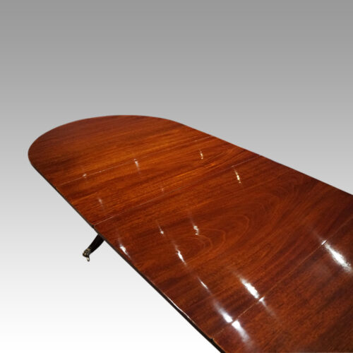 George V mahogany 3 pedestal dining table top colour