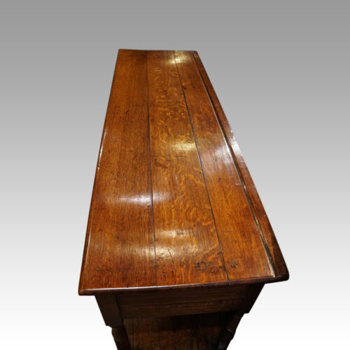 Georgian pot board dresser base top detail