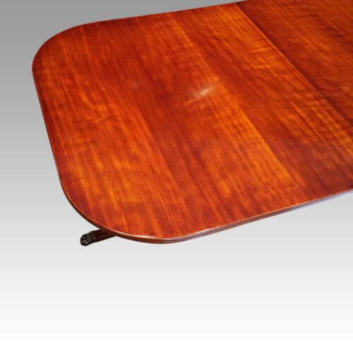 Georgian style extending dining table round corners