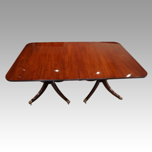 Georgian style large mahogany dining table no leaves