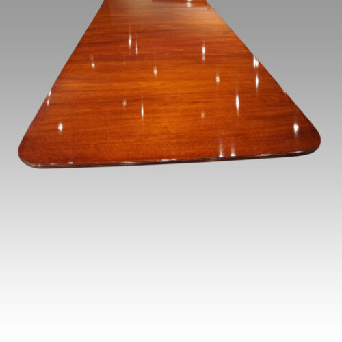 Georgian style large mahogany dining table rounded corner