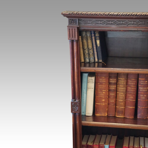 Edwardian mahogany Chippendale style bookcase column detail