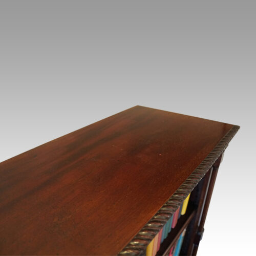 Edwardian mahogany Chippendale style bookcase top 2