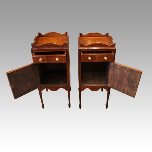 Pair mahogany bedside cabinets interiors