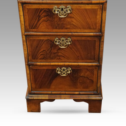 Walnut Georgian style pedestal desk pedestal drawers