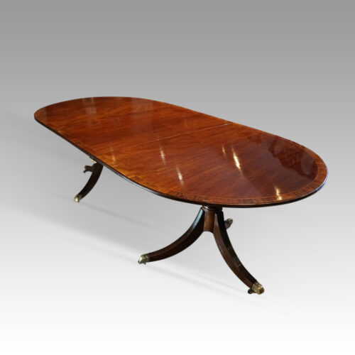 George VI twin pillar dining table with cross-banding
