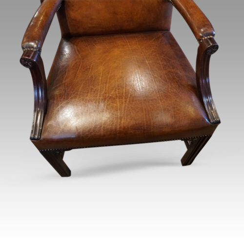 Pair of mahogany Gainsborough chairs seat