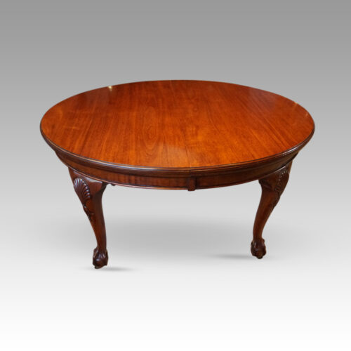 Edwardian mahogany extending dining table closed no leaves