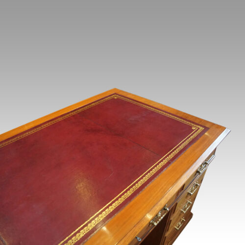 Edwardian walnut Maple & co pedestal desk leather