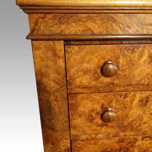 Victorian burr walnut Wellington chest knob handle