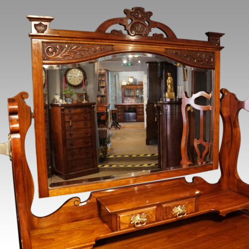 Art Nouveau 3 mirror walnut dressing table central mirror