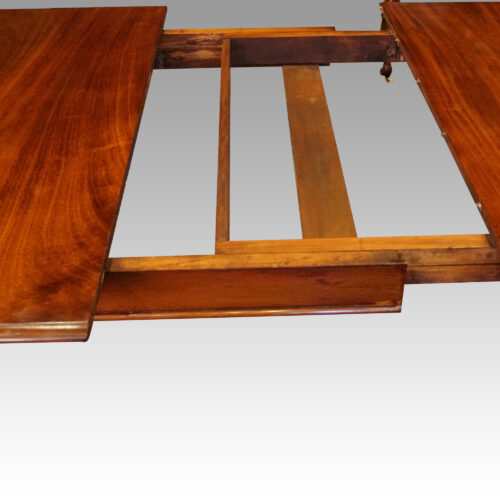 William IV mahogany extending dining table mechanism
