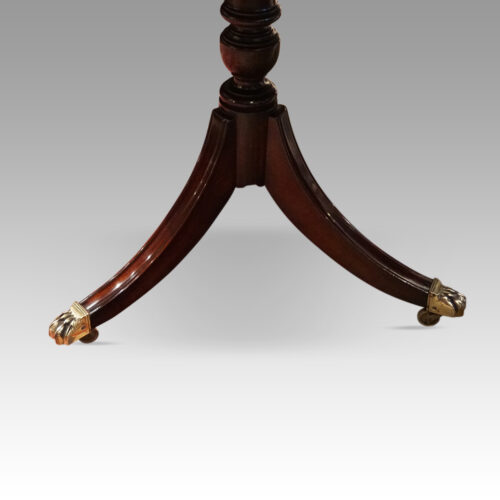 George V 12 seat mahogany dining table base