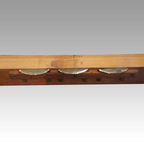 George VI mahogany extending pillar table clip holder