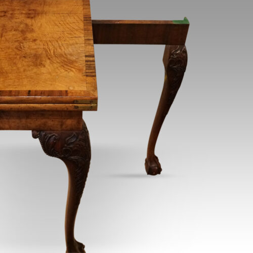 Georgian style walnut tea table support leg