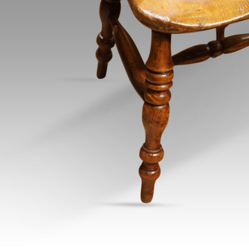 Pair of Antique yew Yorkshire broad arms front leg