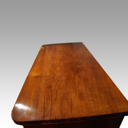 Victorian burr walnut chest of drawers top end