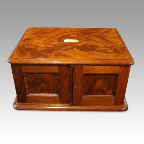 Edwardian mahogany collectors cabinet doors closed