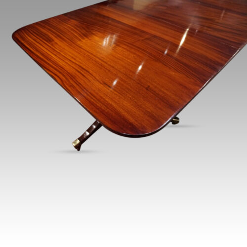 George V mahogany 3 pillar dining table end