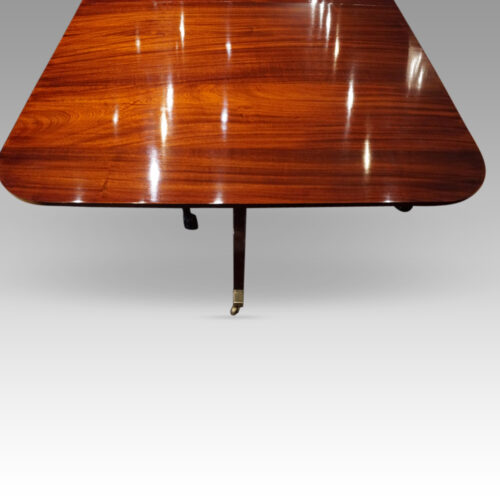 George V mahogany 3 pillar dining table end view
