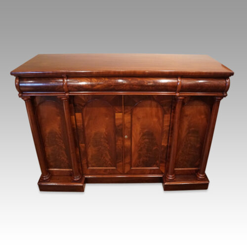 Victorian mahogany 4 door sideboard