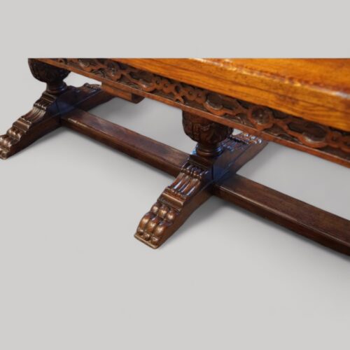 16 seat oak refectory drawleaf base extra detail