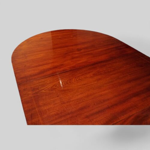 Antique 3 pillar dining table round end