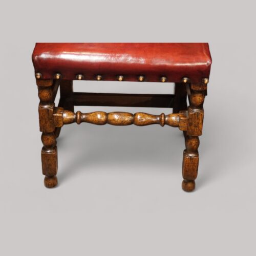 Set of 8 Cromwellian style chairs front turning side chair