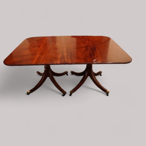 Mahogany twin pillar table closed no leaves