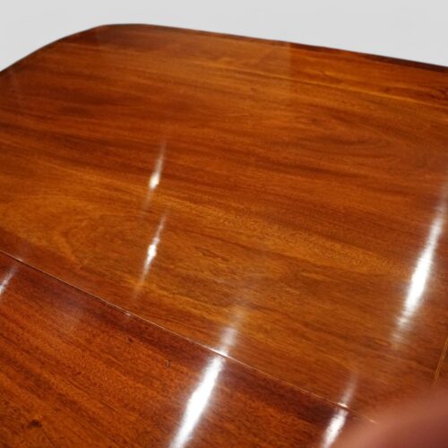 Edwardian mahogany 3 pillar dining table leg
