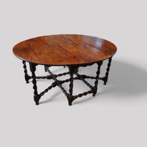 Antique double gate leg table