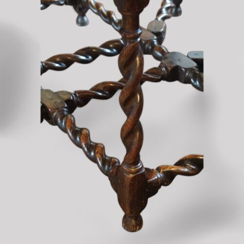 Antique oak double gate leg table leg detail