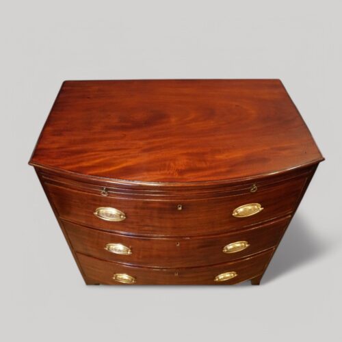 Small Georgian mahogany bow chest top