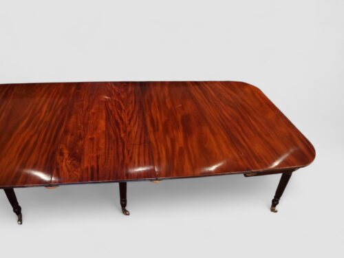 Regency mahogany Gillows style dining table top angle