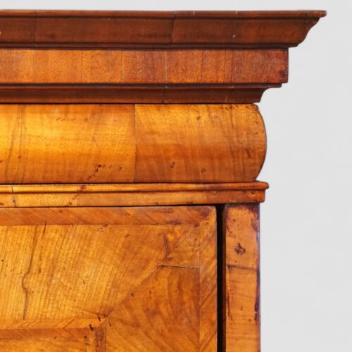 Early 18thc walnut escritoire cornice