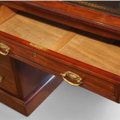 Edwardian mahogany pedestal desk centre drawer