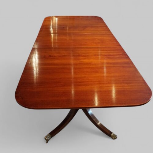 Large George V mahogany inlaid dining table end view top