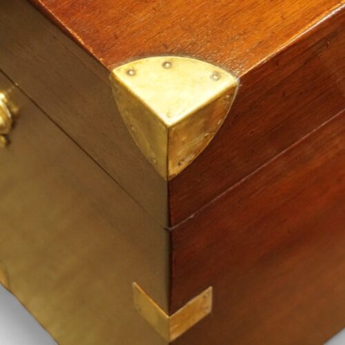 Edwardian mahogany campaign trunk corner detail