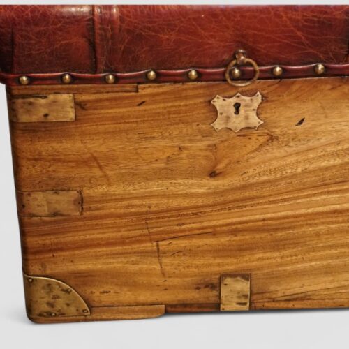 Victorian camphorwood ottoman corners
