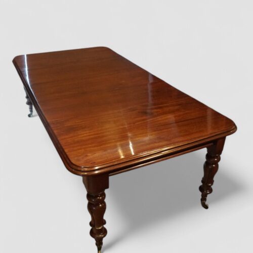 William IV mahogany extending dining table angle
