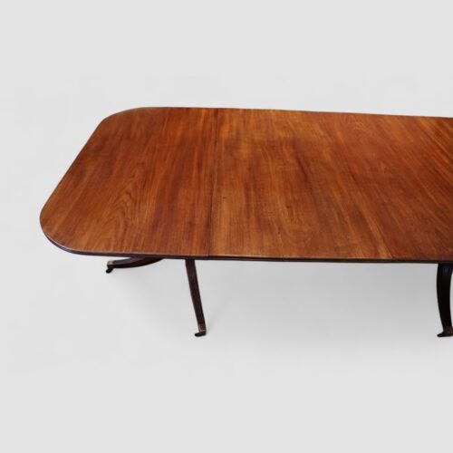 Georgian style dining twin pedestal dining table side view end