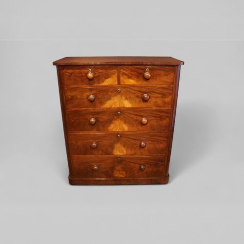 Victorian mahogany chest of drawers