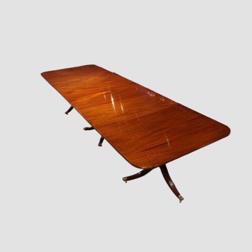George V mahogany 3 pillar dining table