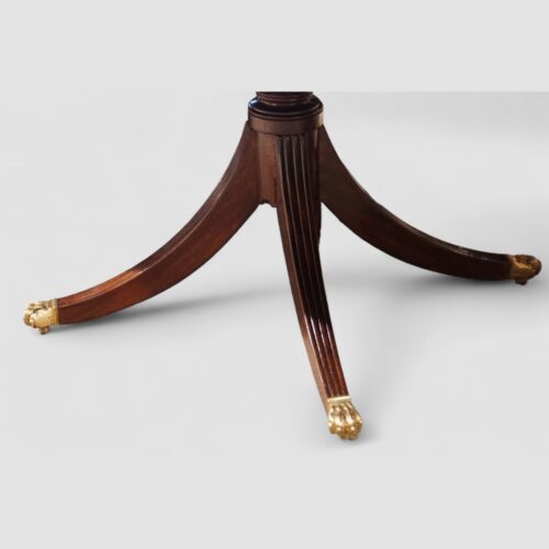 George V mahogany 3 pillar dining table tripod
