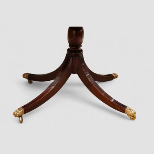 Georgian style twin pillar with 1 leaf pedestal