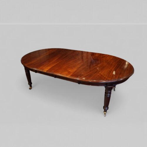 Victorian mahogany extending dining table
