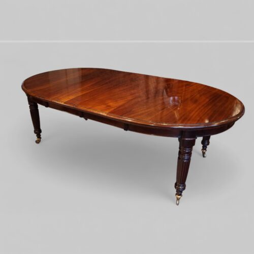 Victorian mahogany extending dining table