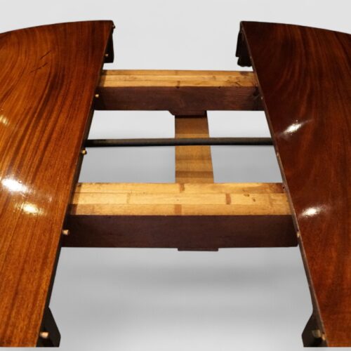 Victorian mahogany extending dining table oak runners